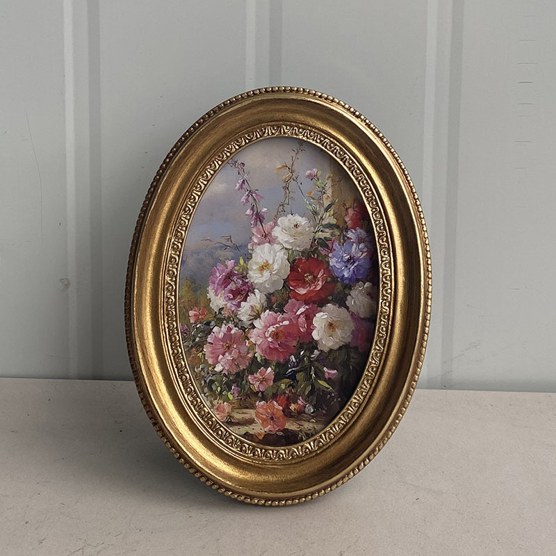 Vintage European Relief Golden - đánh giá và giá Resin Art Gallery