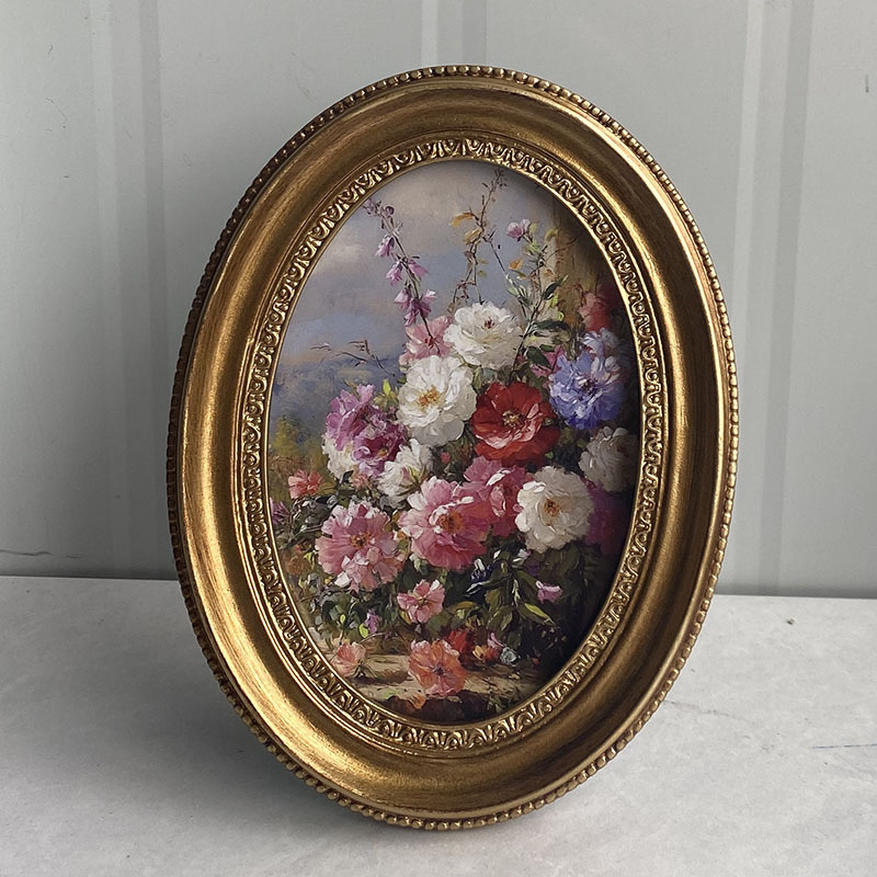 Vintage European Relief Golden - đánh giá và giá Resin Art Gallery